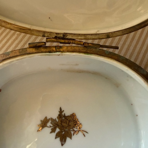 Vintage Arnartcreation Herend Porcelain Floral Gold hinged Decorative box - Picture 6 of 15